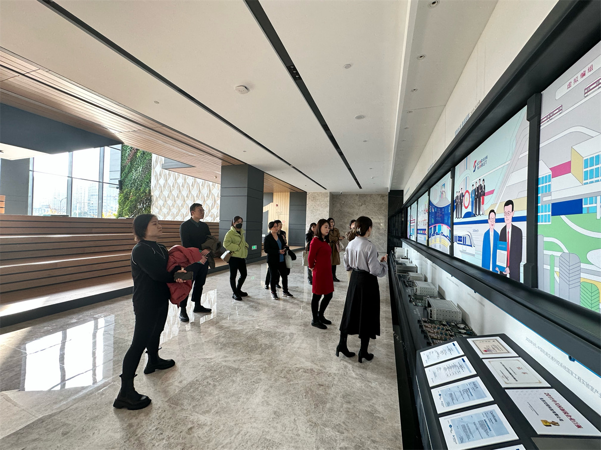 b38c8c43-da5e-441b-ba62-b81fbe1fc520 201.jpg