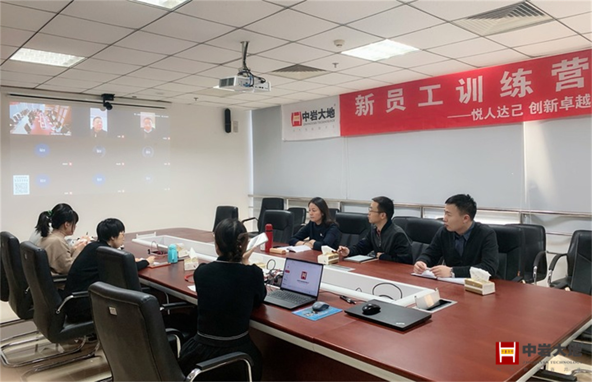 bd2935d8-5d45-4a90-a64a-59bd4b639bac 100.jpg